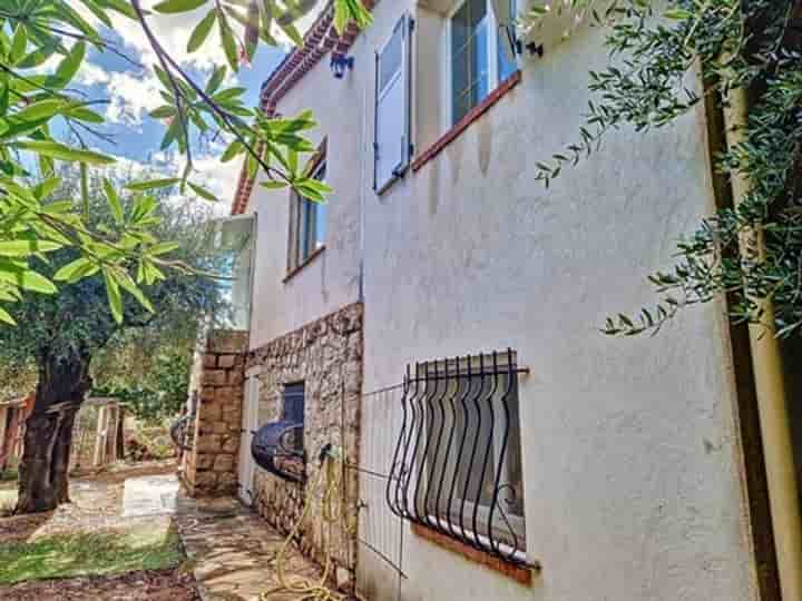 House for sale in Grasse