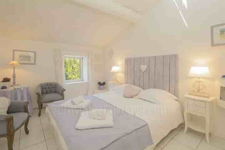 House for sale in LIsle-sur-la-Sorgue