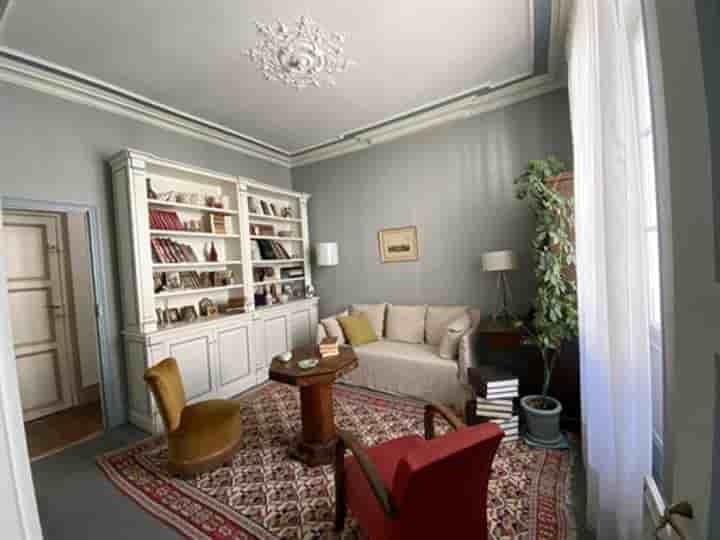 Apartment for sale in Fontainebleau