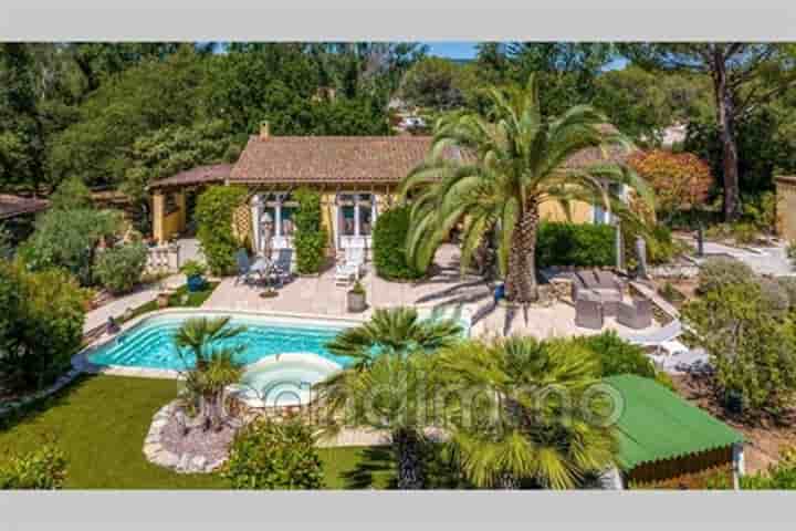 Maison à vendre à Roquebrune-sur-Argens