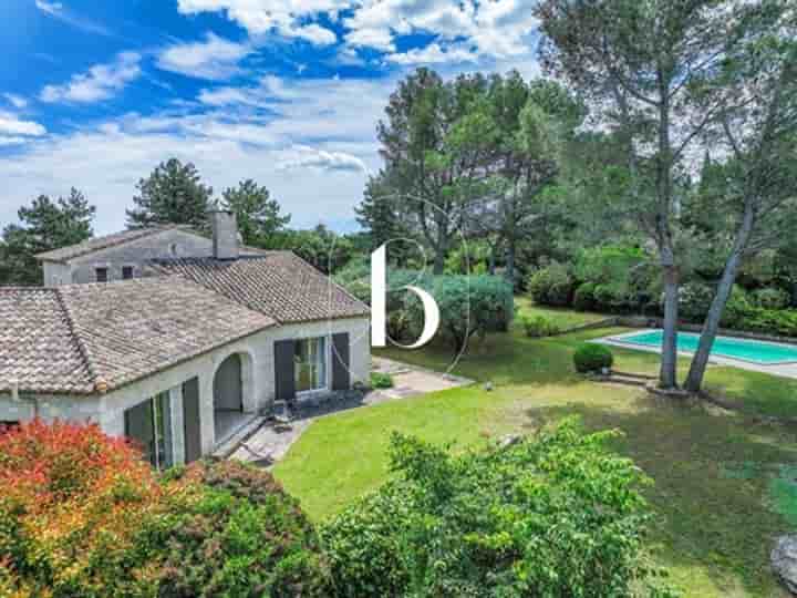 Outro para venda em Uzès