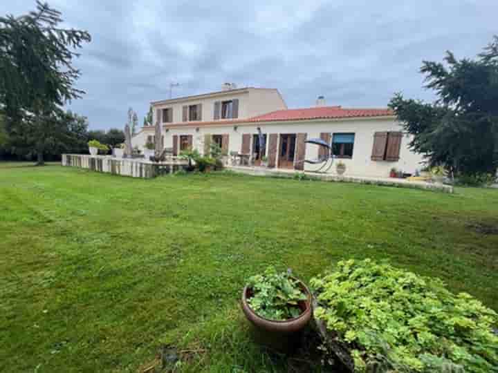 Maison à vendre à Moutiers-les-Mauxfaits