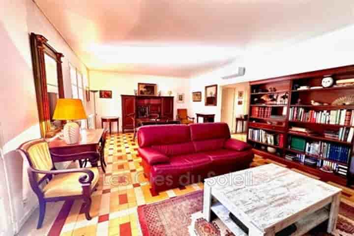 House for sale in Toulon