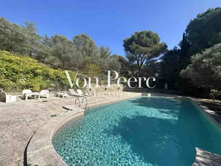 House for sale in Beaucaire