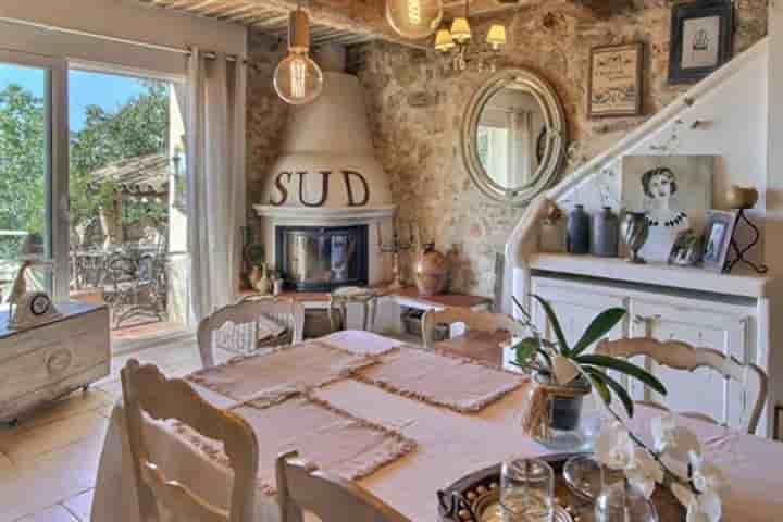 Apartment for sale in Montauroux