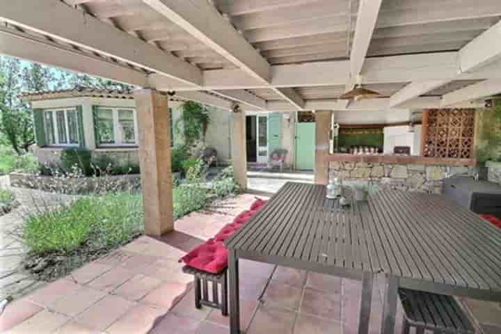 House for sale in Cotignac