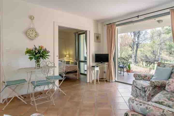 Apartment for sale in Saumane-de-Vaucluse