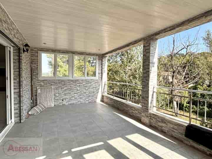 House for sale in Alès