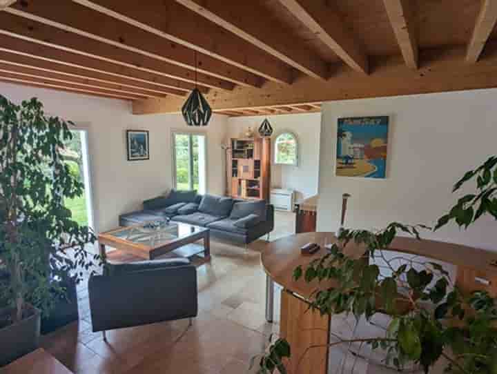 House for sale in Salernes