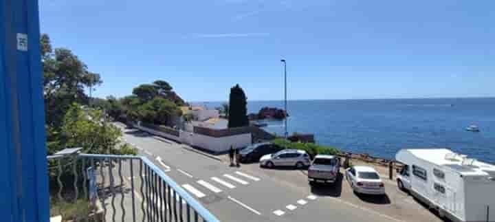 property.type.building for sale in Saint-Raphaël