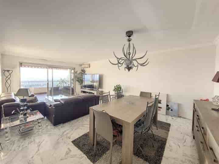 Apartment for sale in Nice