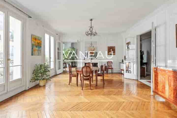 Apartment for sale in Paris 7ème