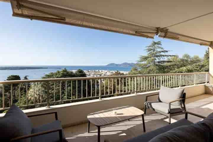 Apartment for sale in Cannes