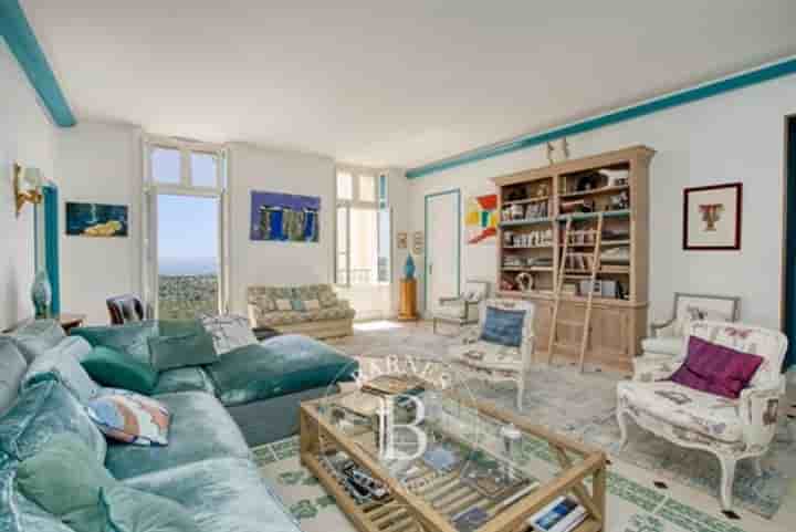 Apartment for sale in Saint-Tropez