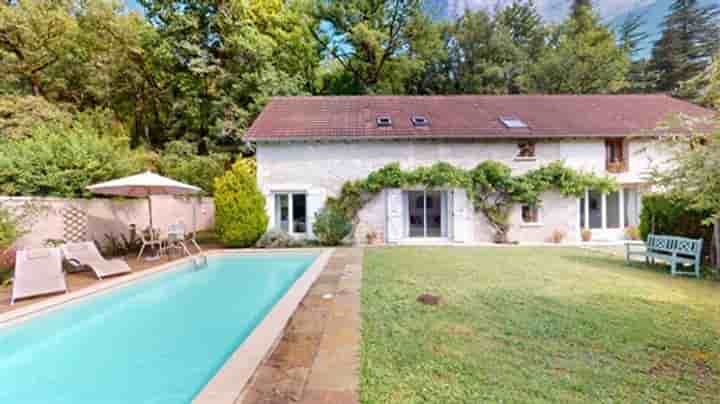 House for sale in Montignac