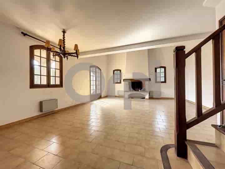 House for sale in Saint-Aygulf