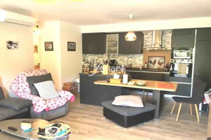 Apartment for sale in Callas