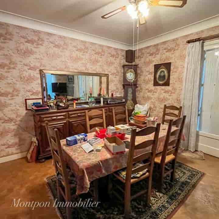 House for sale in Montpon-Ménestérol
