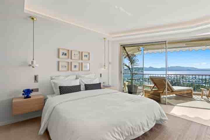 Apartment for sale in Cannes