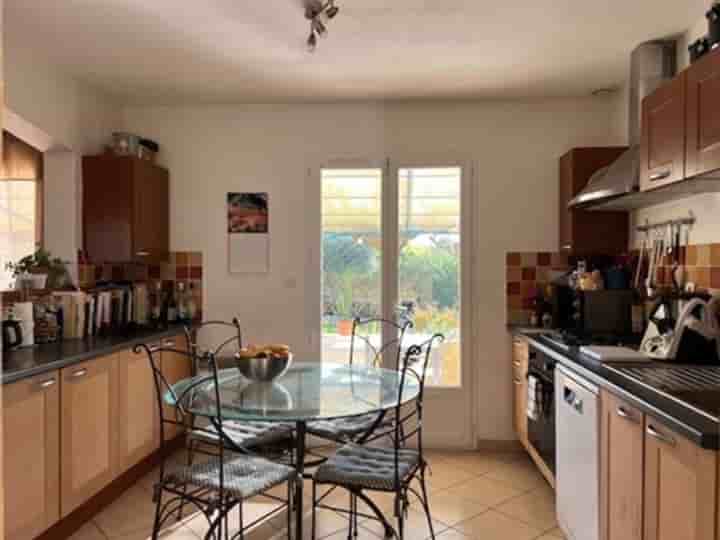 House for sale in Alès