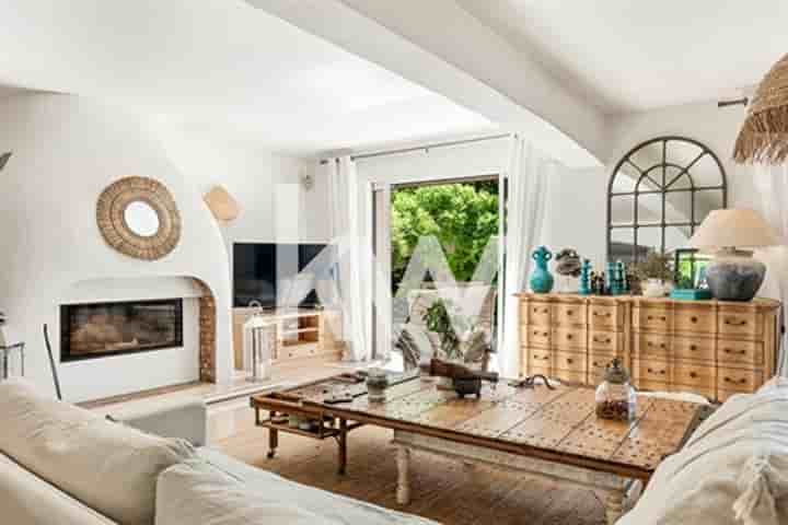 House for sale in Grasse