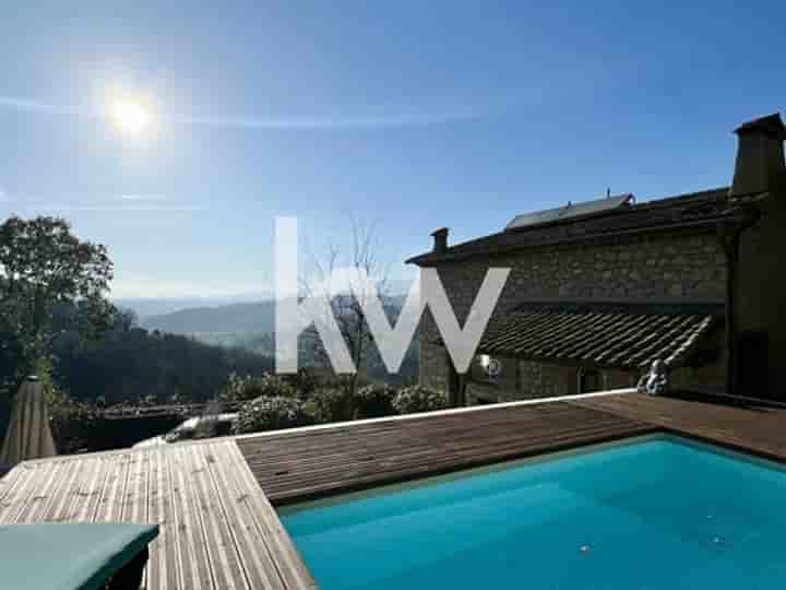 House for sale in Montauroux