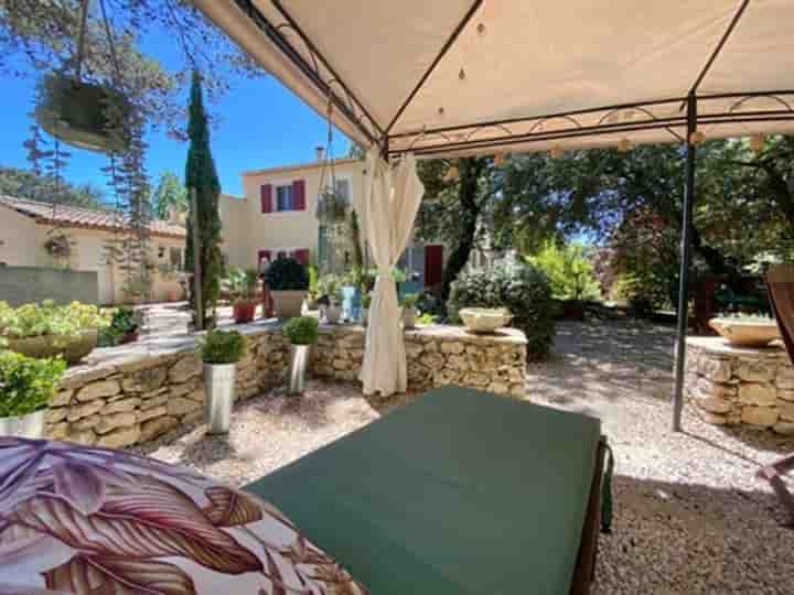 House for sale in Uzès