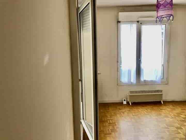 Autre à vendre à Montrouge