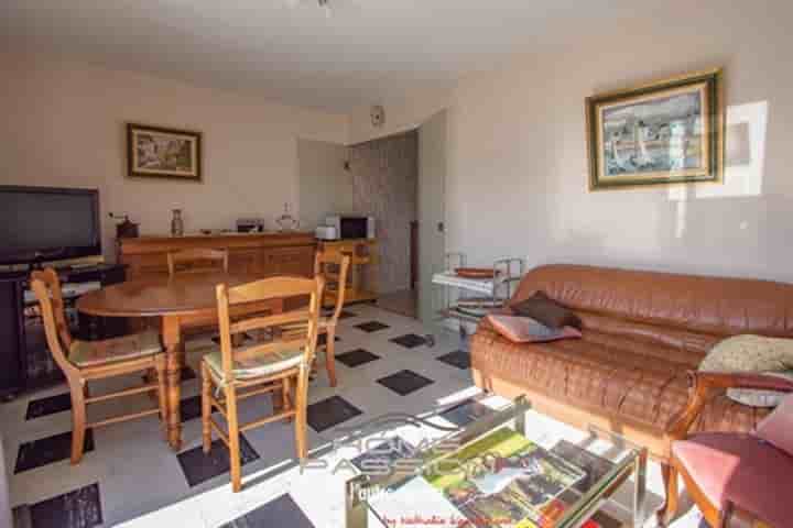 Apartment for sale in Royan