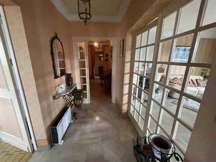 House for sale in Agen