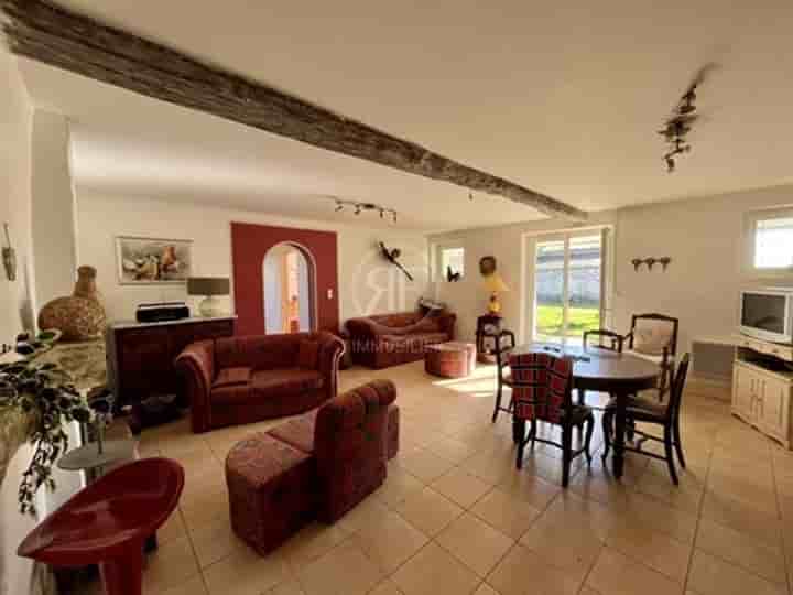 House for sale in Villefranche-de-Lonchat