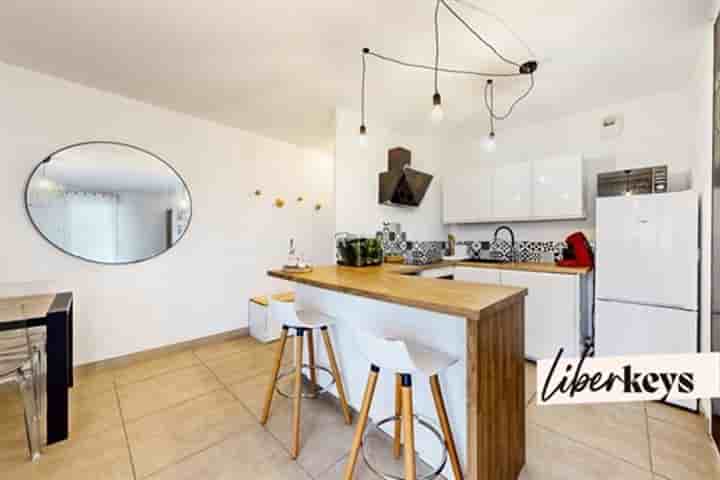 Apartment for sale in Marseille