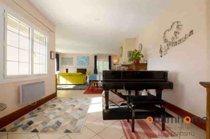House for sale in Abzac