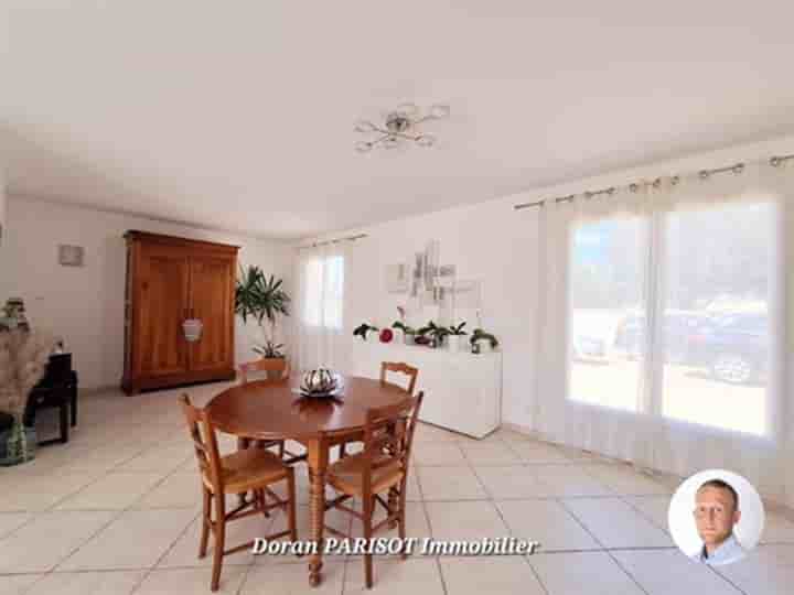 Casa en venta en Saint-Georges-lès-Baillargeaux