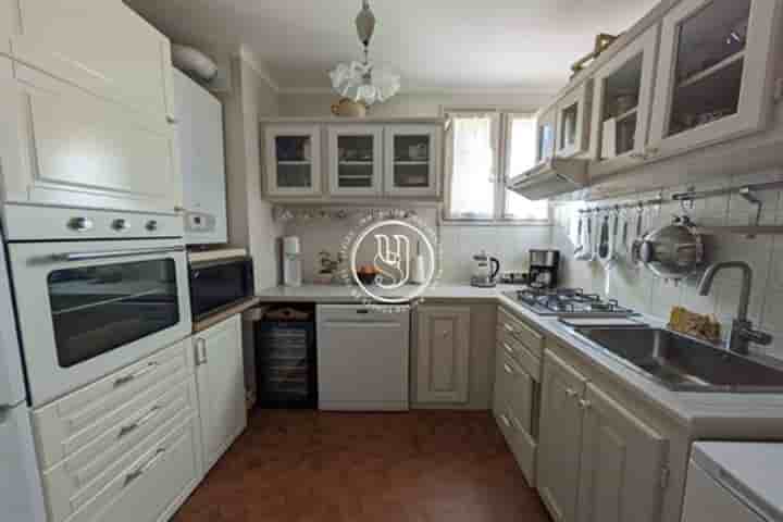 Apartment for sale in Uzès