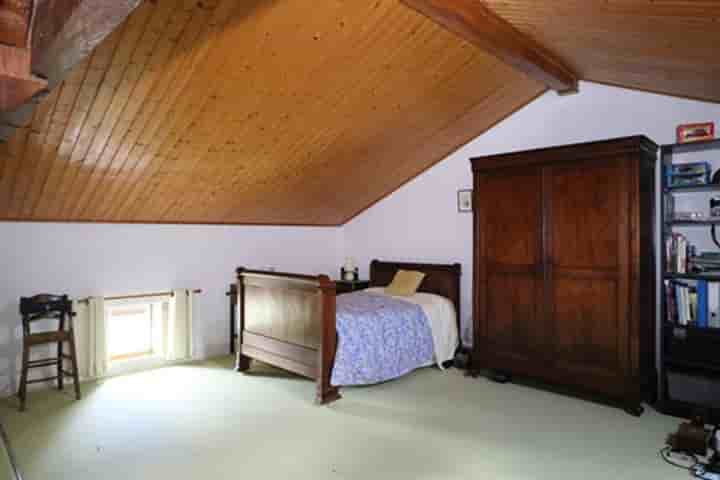 House for sale in Montbron