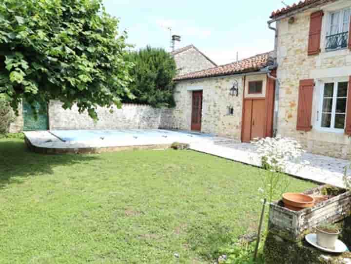 House for sale in La Rochefoucauld-en-Angoumois