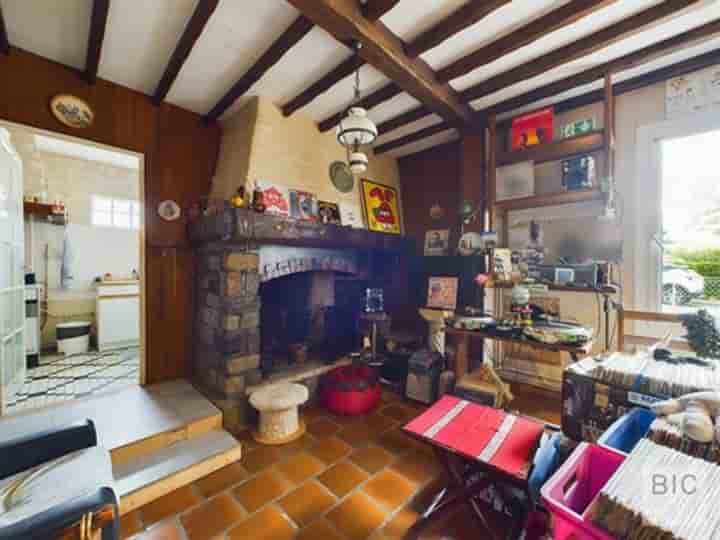 House for sale in Bassens