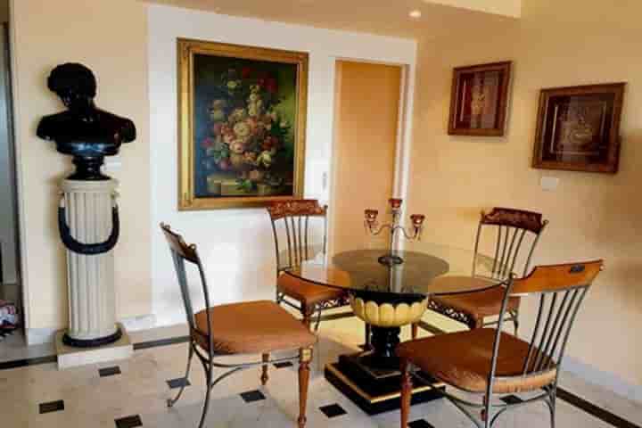 Apartment for sale in Beausoleil