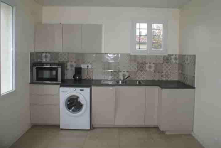 House for sale in Montpon-Ménestérol
