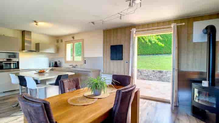 House for sale in Publier