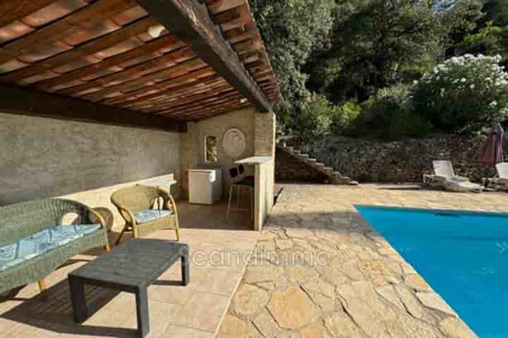 House for sale in Cotignac