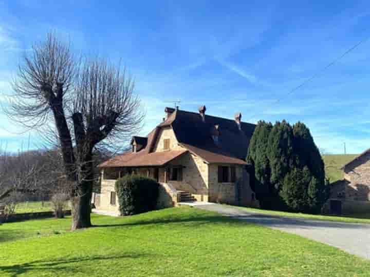 Haus zum Verkauf in Figeac