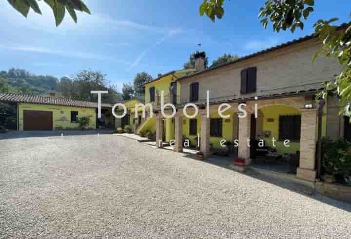 Casa para venda em Arcevia