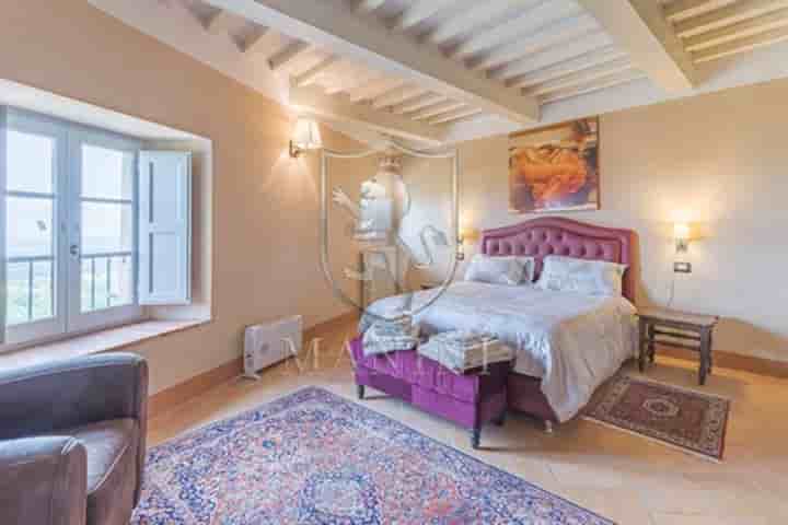 Apartment for sale in Montepulciano