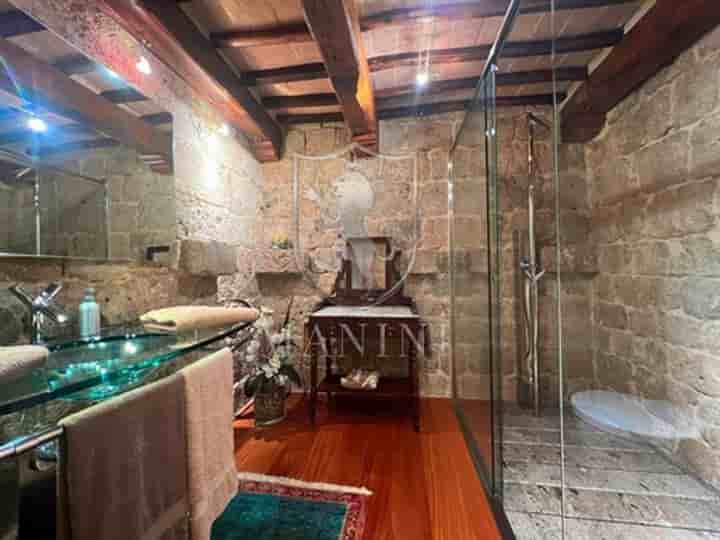 Apartment for sale in Siena