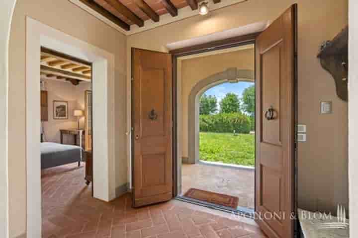 House for sale in Cortona