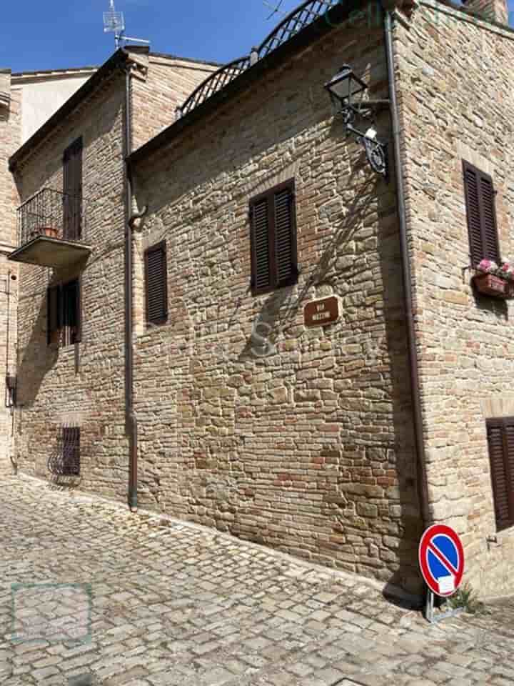 Haus zum Verkauf in Santa Vittoria in Matenano