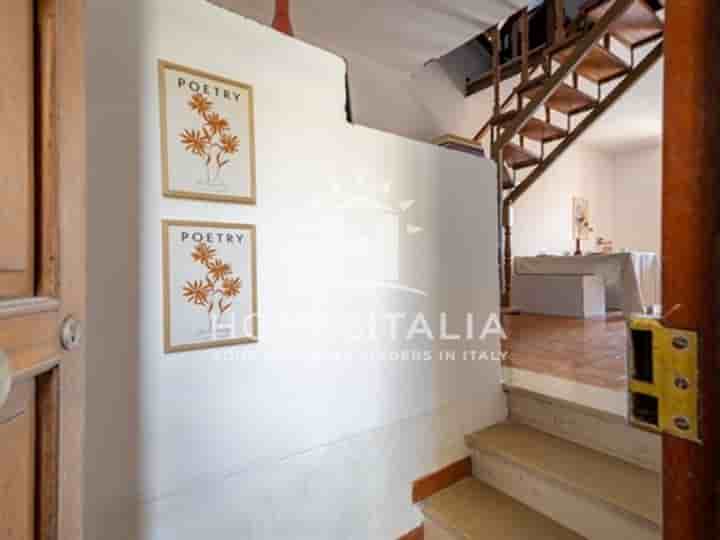 House for sale in Montecchio