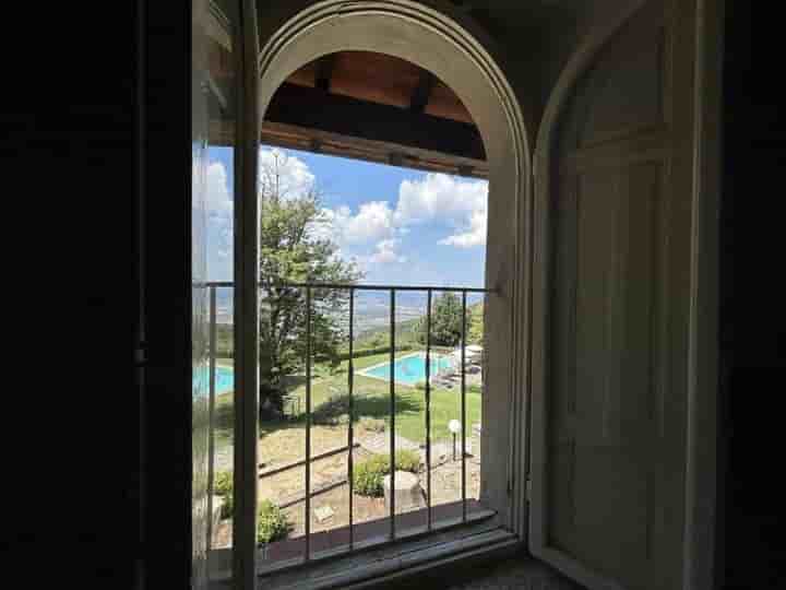 House for sale in Arezzo